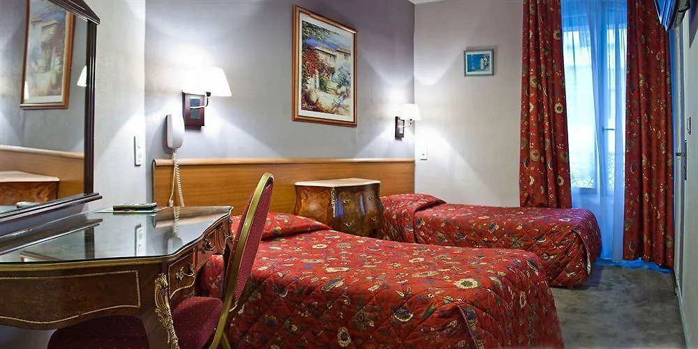 Hotel Hippodrome Paris 2*,